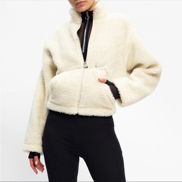 Nike Jackets & Blazers - Nike Women’s Logo Fleece White Cropped Jacket Size Small